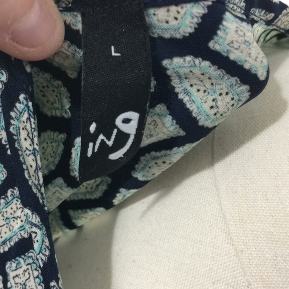 Ing Geometric blouse L floral trim - Picture 8 of 8